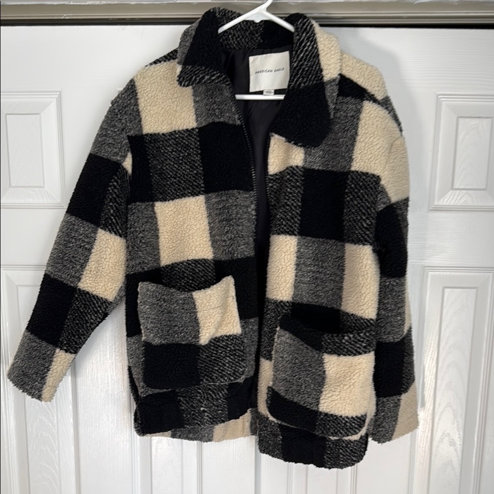 American Eagle Black & Gray Plaid Sherpa Jacket